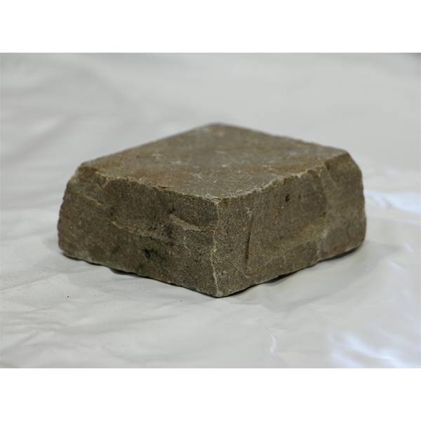 爆売りセール開催中 ピンコロ石 天然石 ピンコロ GLENMOOR イエローブラウン 約9cm×約9cm×約4.5cm 3226255 送料別  通常配送